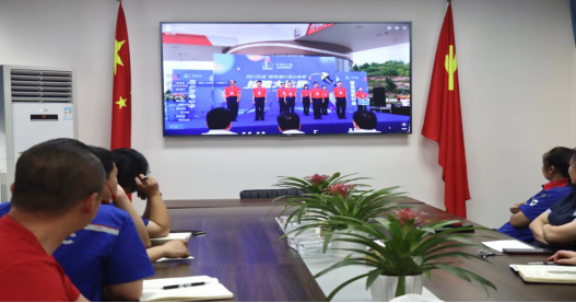 公司組織員工集中觀看中石化四川石油“服務(wù)提升百日競(jìng)賽”技能比武直播(圖1)